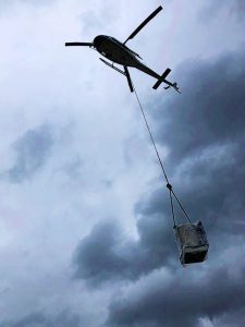 Helicopter transport ice machine