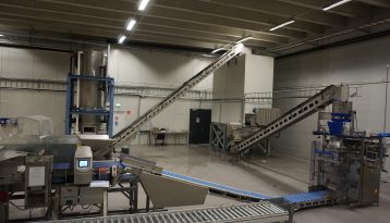 Tube ice plant